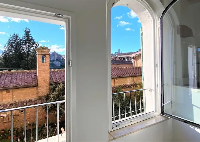 Casa Ilaria - Luminoso Appartamento Con Vista Nel Centro Storico