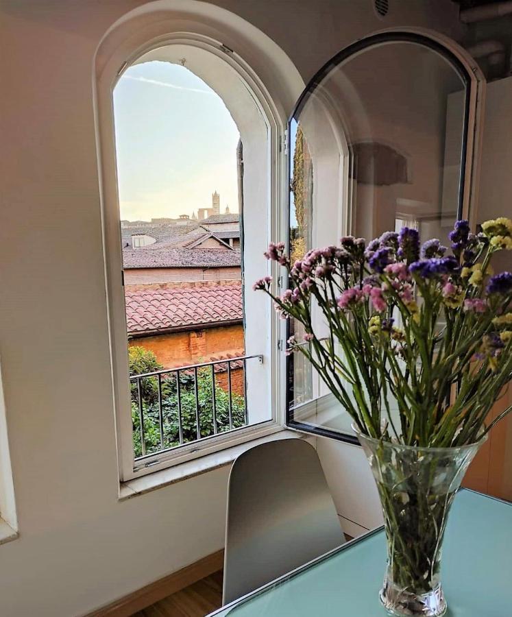 Casa Ilaria - Luminoso Con Vista Nel Centro Storico * Siena