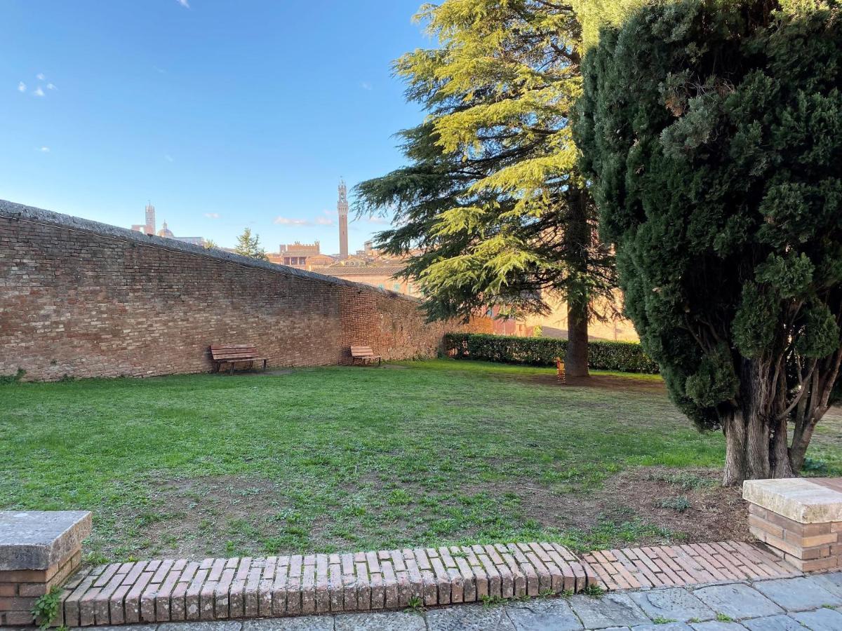 Casa Ilaria - Luminoso Con Vista Nel Centro Storico Siena